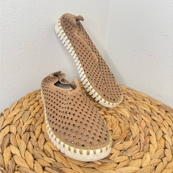 Ilse Jacobsen Flats Tulip 139 Latte Tan Perforated Slip On Whipstitch Shoes